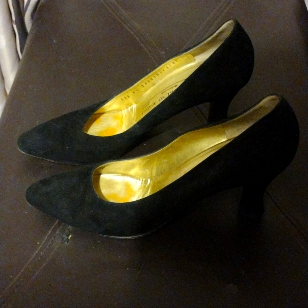 Bruno Magli black pumps made in Italy size 8.5
